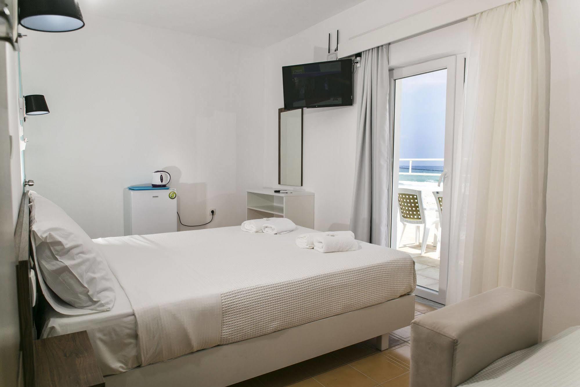 Kissamia Rooms - Next To Night Clubs Киссамос Экстерьер фото